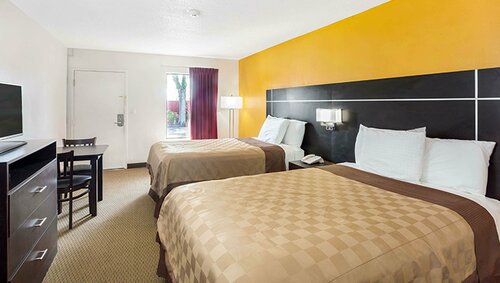 Гостиница Magnuson Hotel Bradenton в Брадентоне