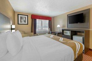 Гостиница Quality Inn & Suites