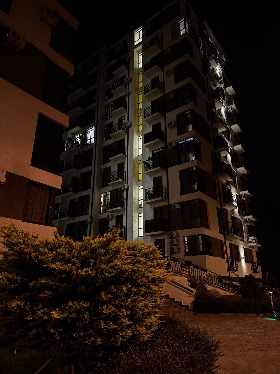 Фото Оплот Апартаменты Сорренто Парк