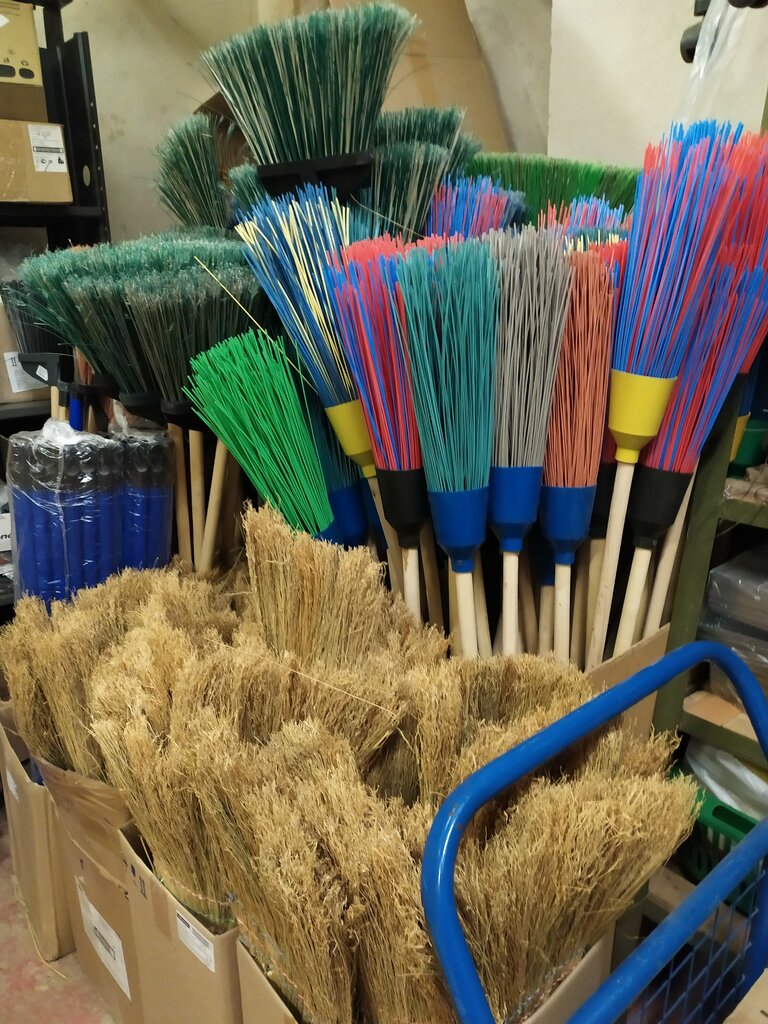 Stationery wholesale Pomoshchnitsa Torg, Minsk, photo