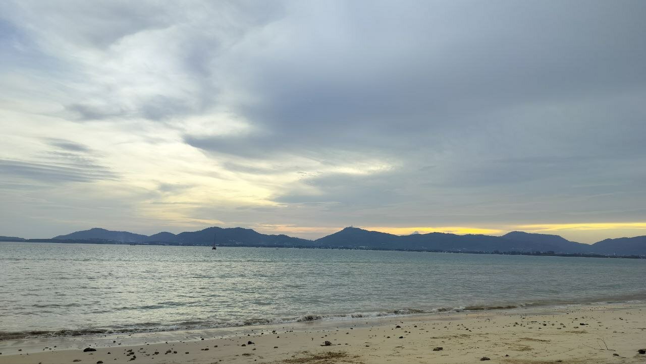 Фото Bandara Beach Resort Phuket