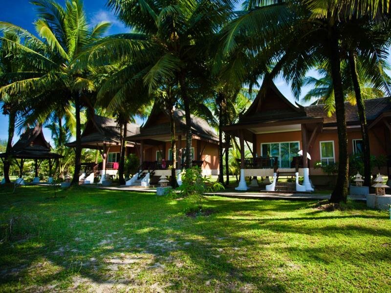 Гостиница C&n Kho Khao Beach Resort