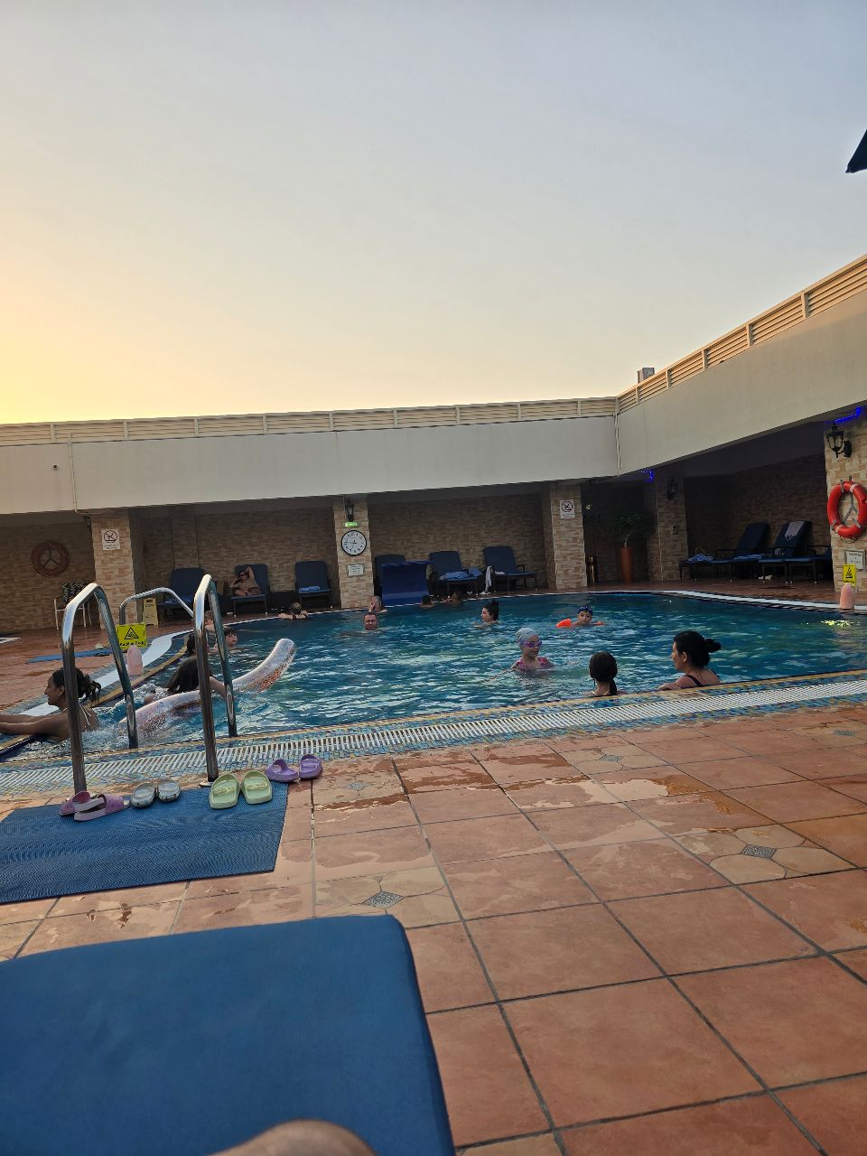 Фото Royal Rose Abu Dhabi, a Curio Collection by Hilton Affiliated Hotel