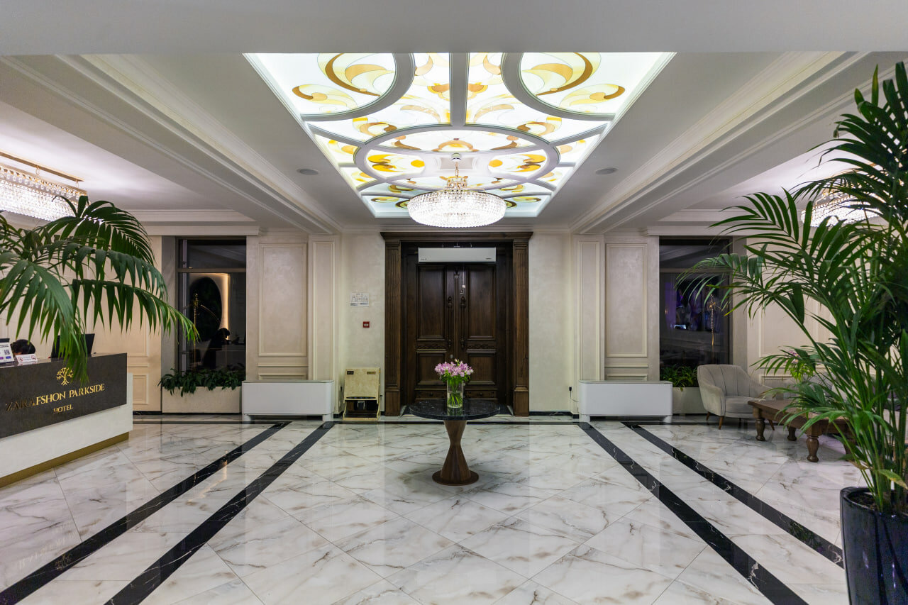 Фото Zarafshon Parkside Hotel