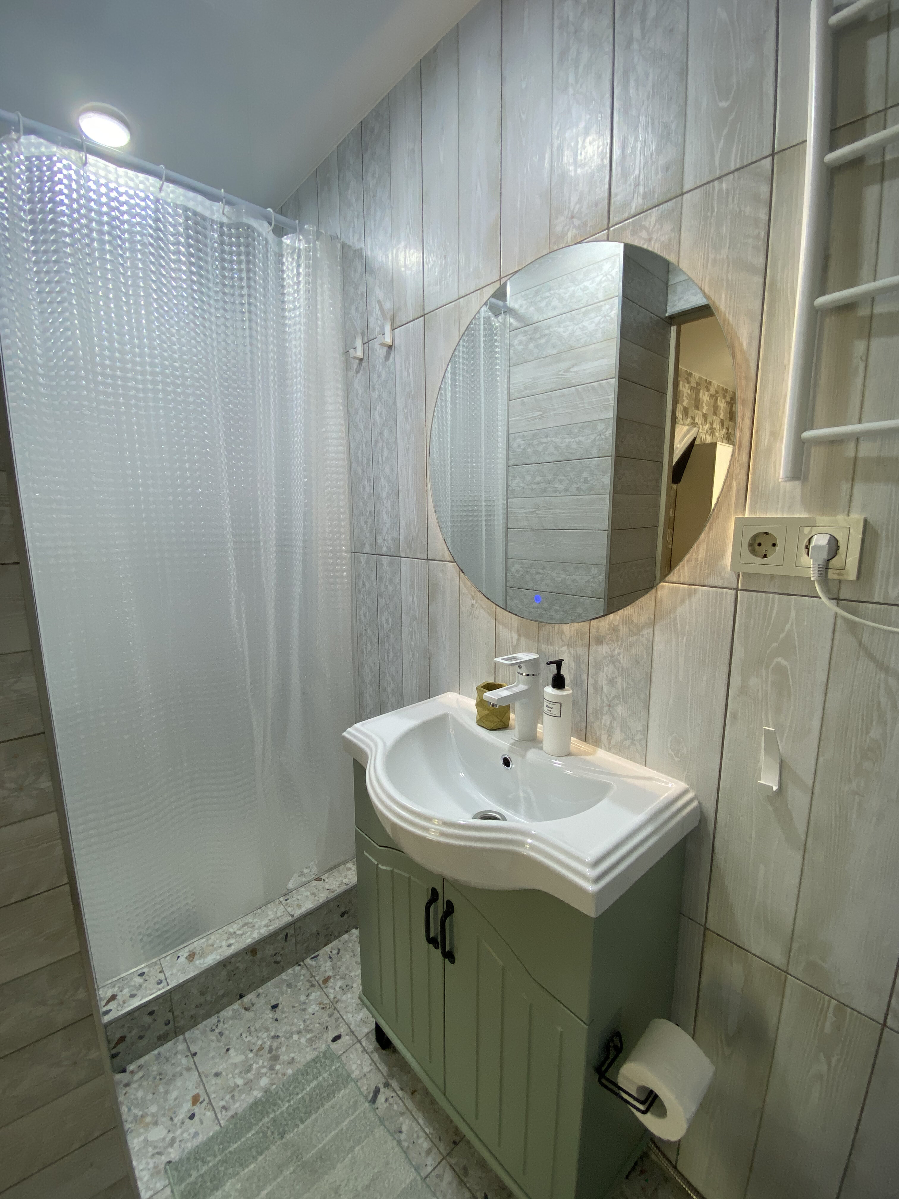 Фото Под Виноградом