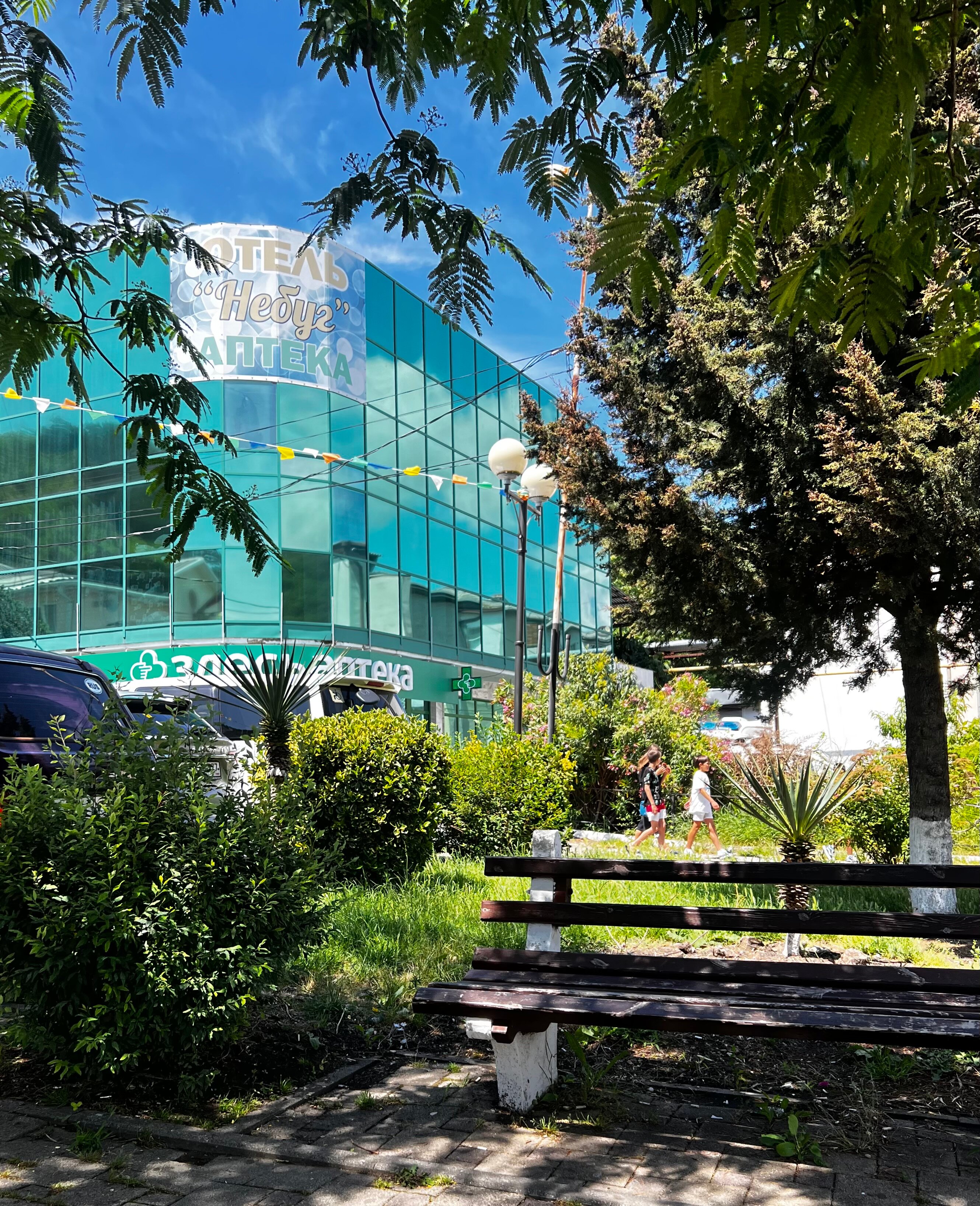 Фото отеля 1