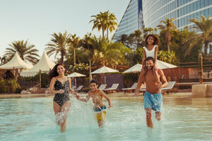 отель Jumeirah Beach Hotel