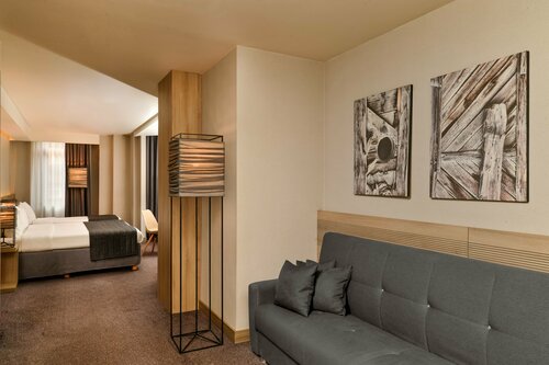 Гостиница Republica Hotel Yerevan в Ереване