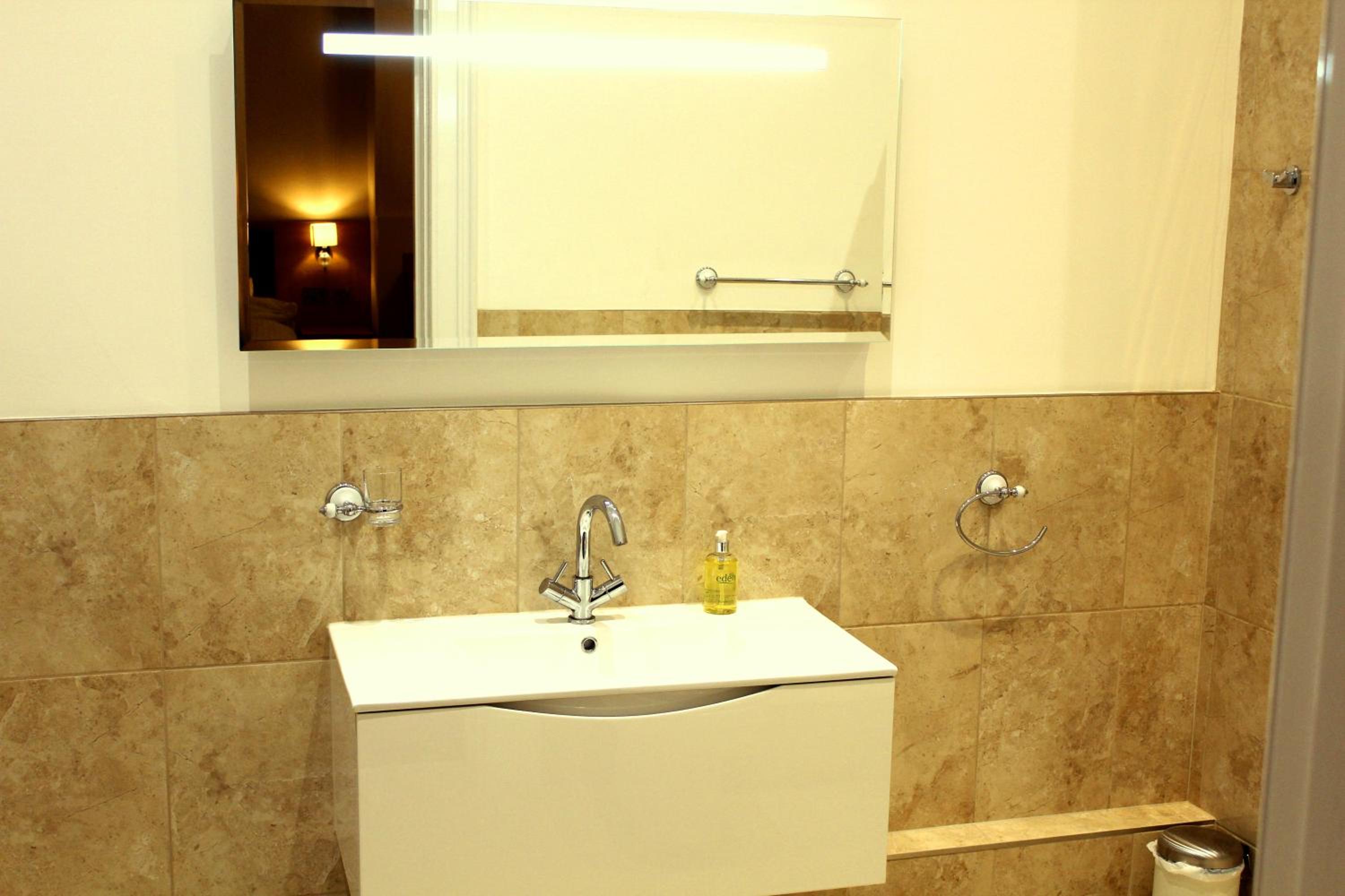 Фото Edgerton Hotel