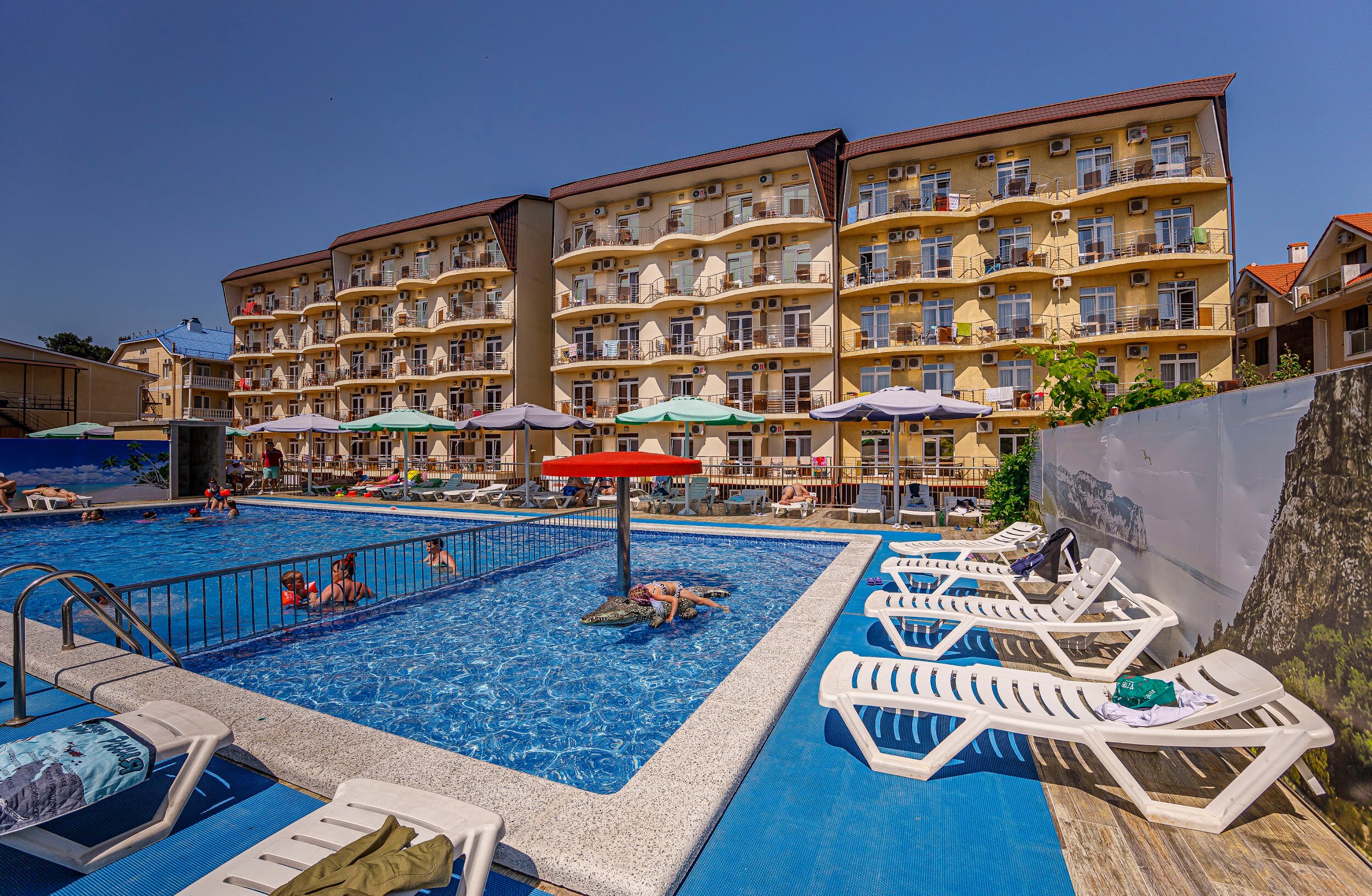 Фото отеля 1