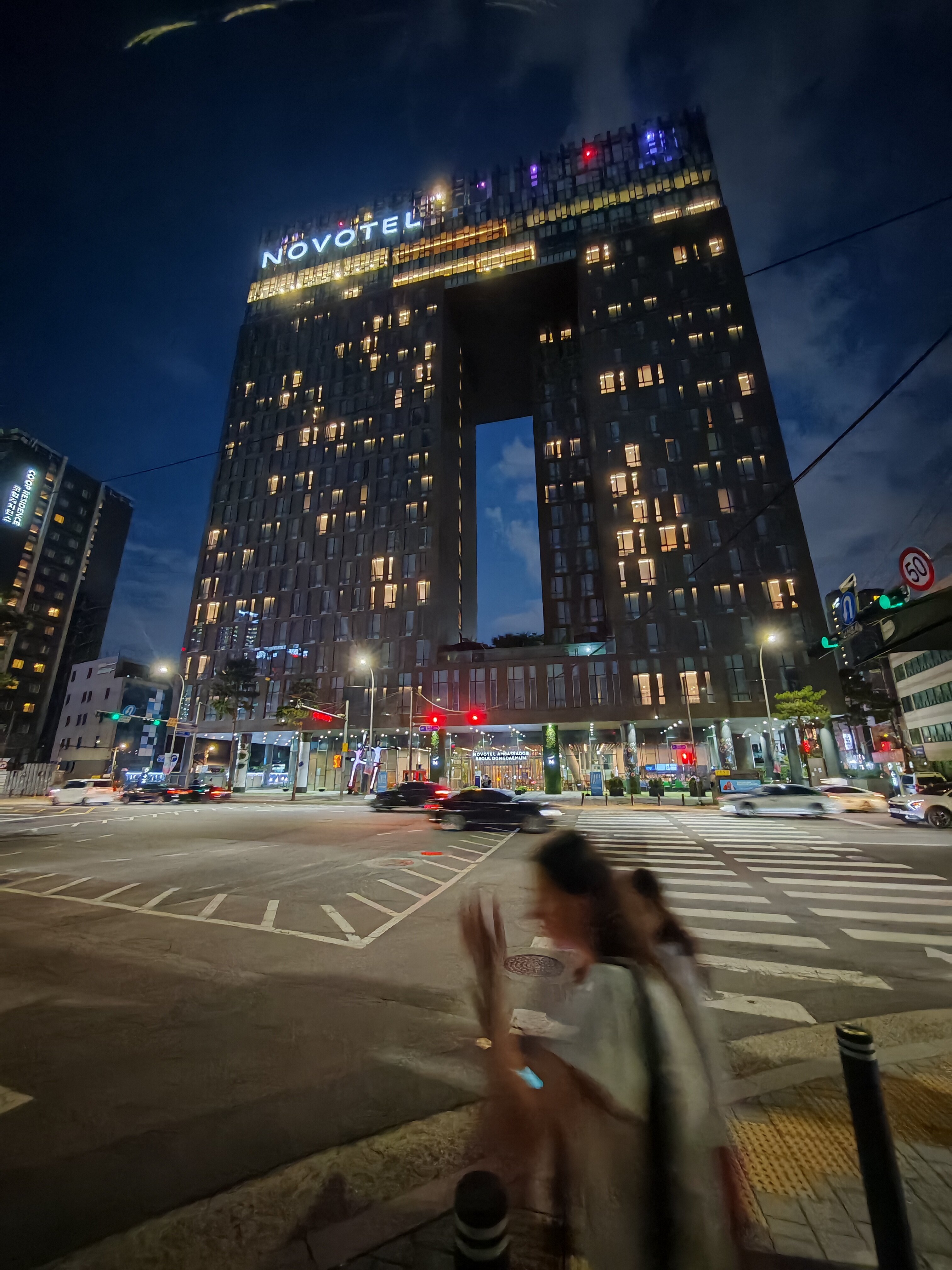 Фото Novotel Ambassador Seoul Dongdaemun Hotels & Residences
