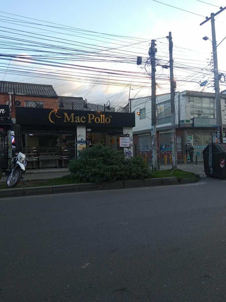 Restaurant Mac Pollo, Bogota, photo