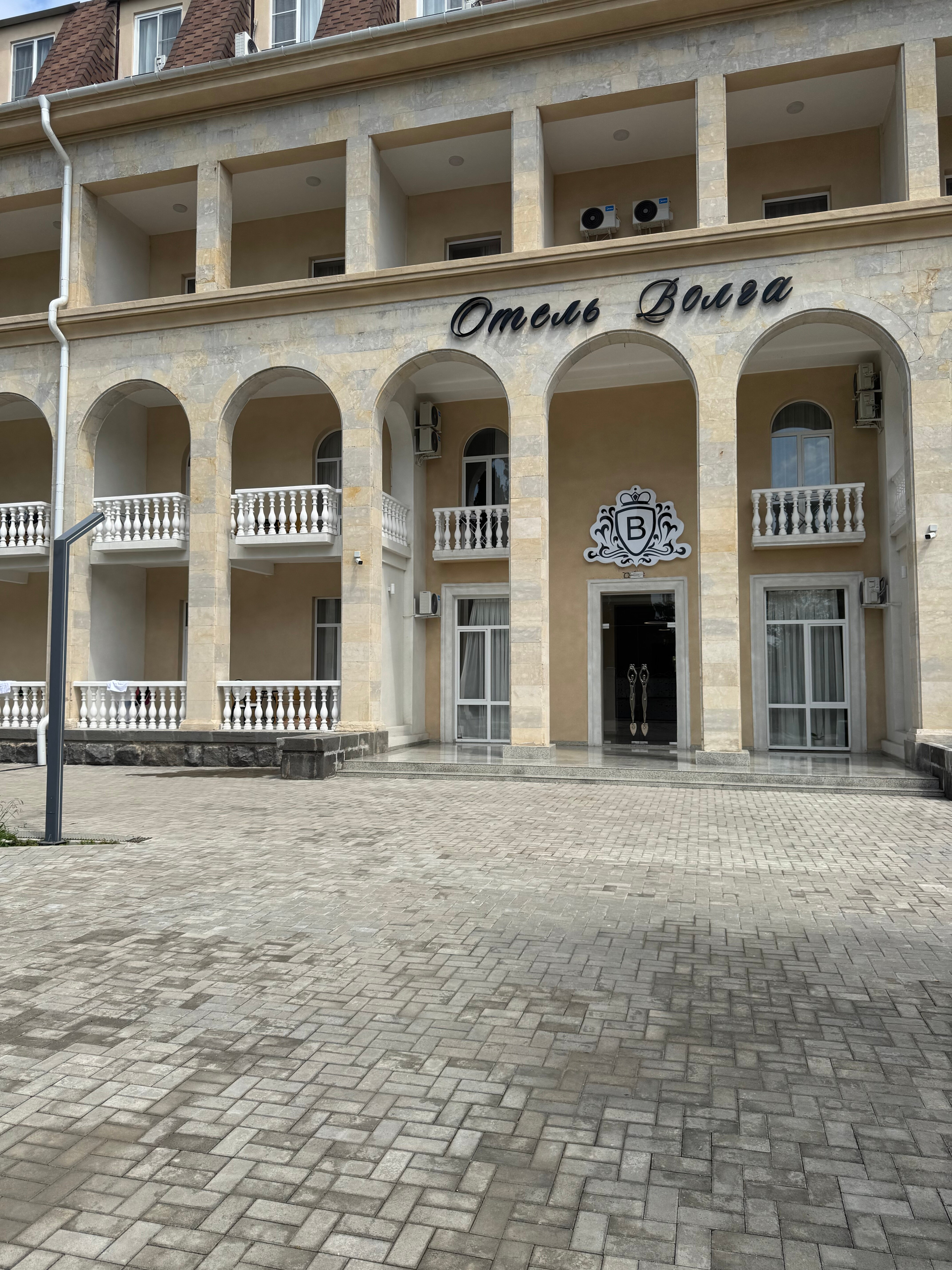 Фото отеля 2