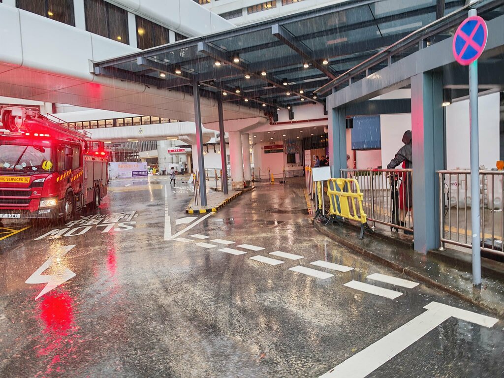 Hospital Queen Mary Hospital, Hong Kong, photo