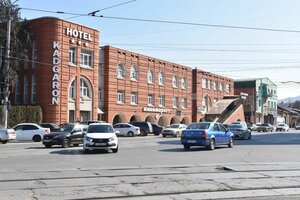 Гостиница Кадгарон