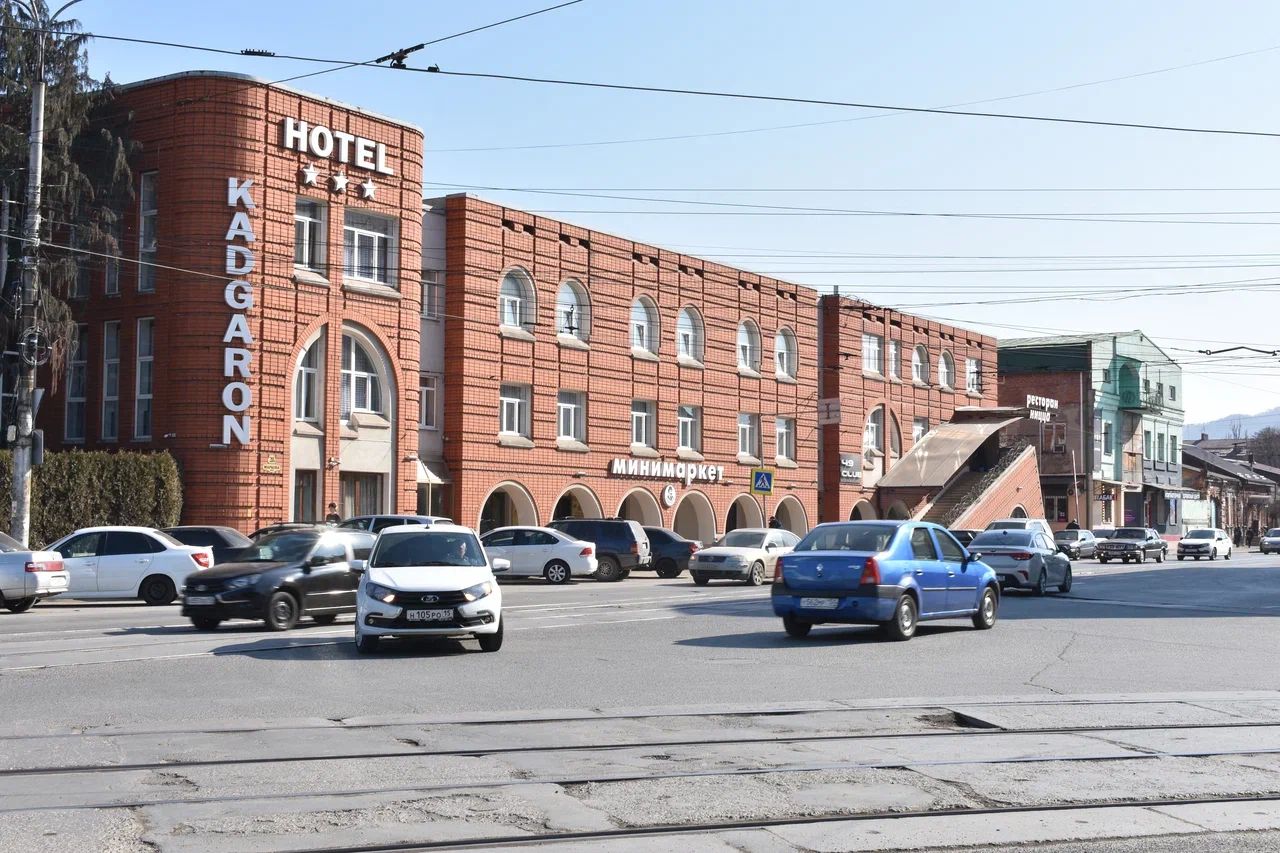 Фото Кадгарон