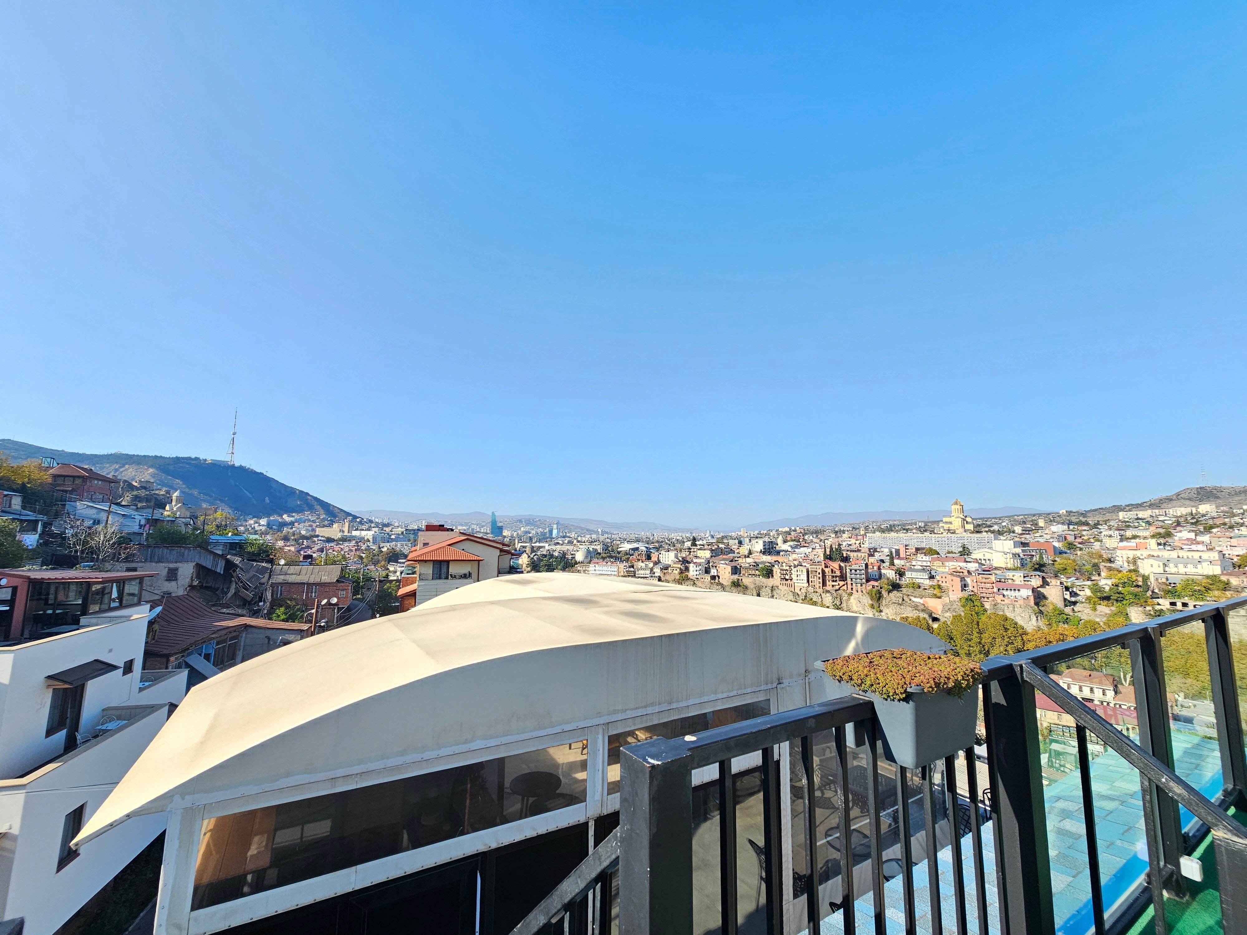 Фото Brooch Boutique Hotel