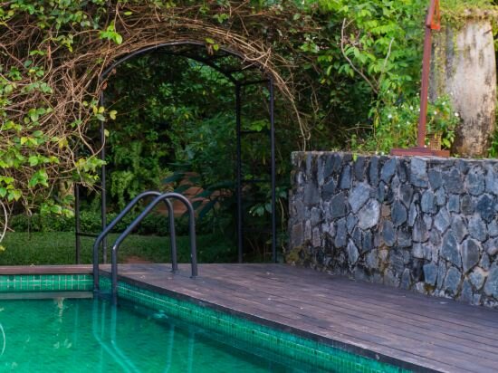 Фото Отель Kings Pavilion