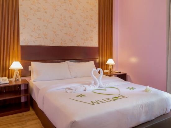 Фото Whiteshell Island Hotel & SPA