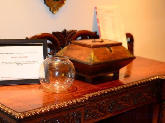 Фото Courtyard Hyderabad by Marriott