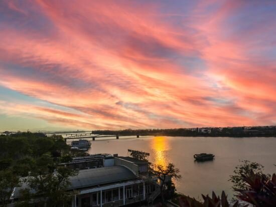 Фото Century Riverside