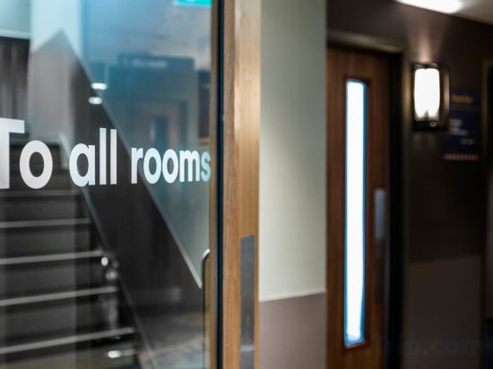 Фото Point A Hotel Dublin Parnell Street