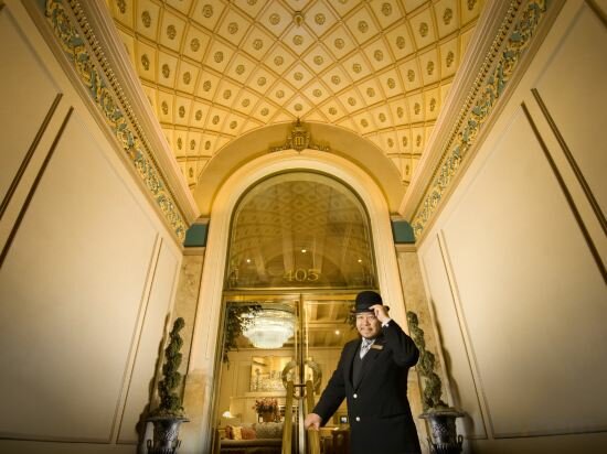 Фото Mayflower Park Hotel