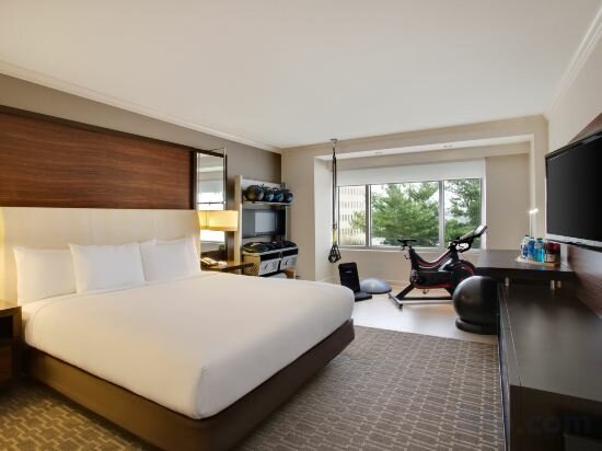 Фото Hilton McLean Tysons Corner
