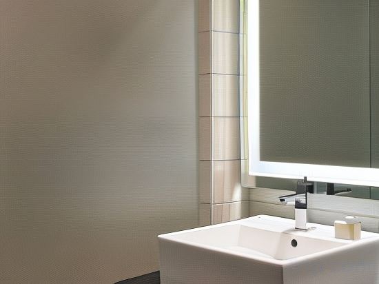 Фото Metropolitan at The 9, Autograph Collection