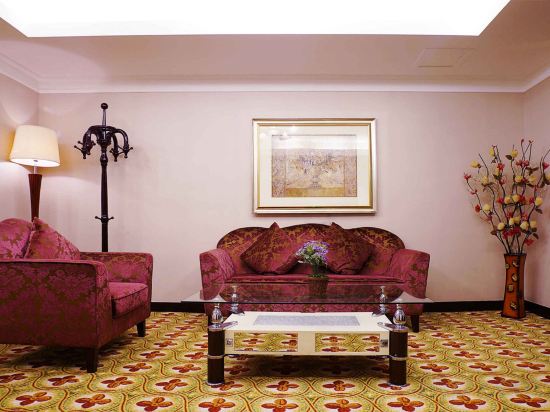 Фото Huayuan Hotel