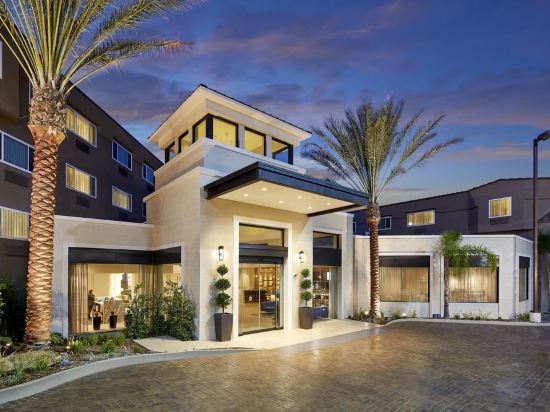 Фото Hilton Garden Inn San Diego Mission Valley Stadium