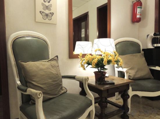 Фото The Boutique Hotel