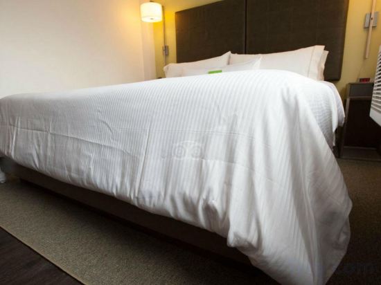 Фото Element New York Times Square West