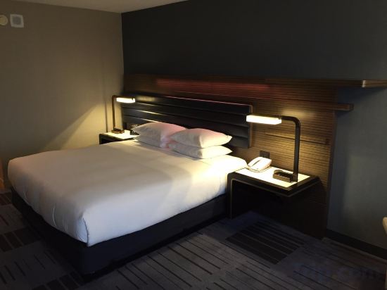 Фото Hilton Newark Airport