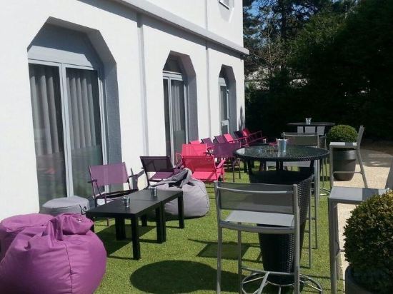 Фото Campanile Le Blanc Mesnil