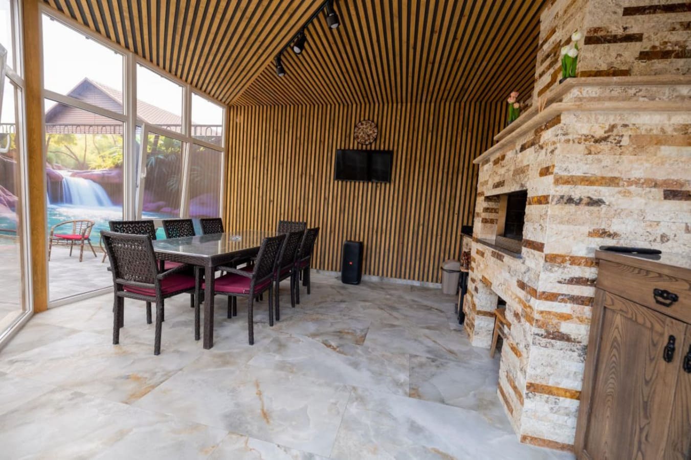 Фото RestHouse