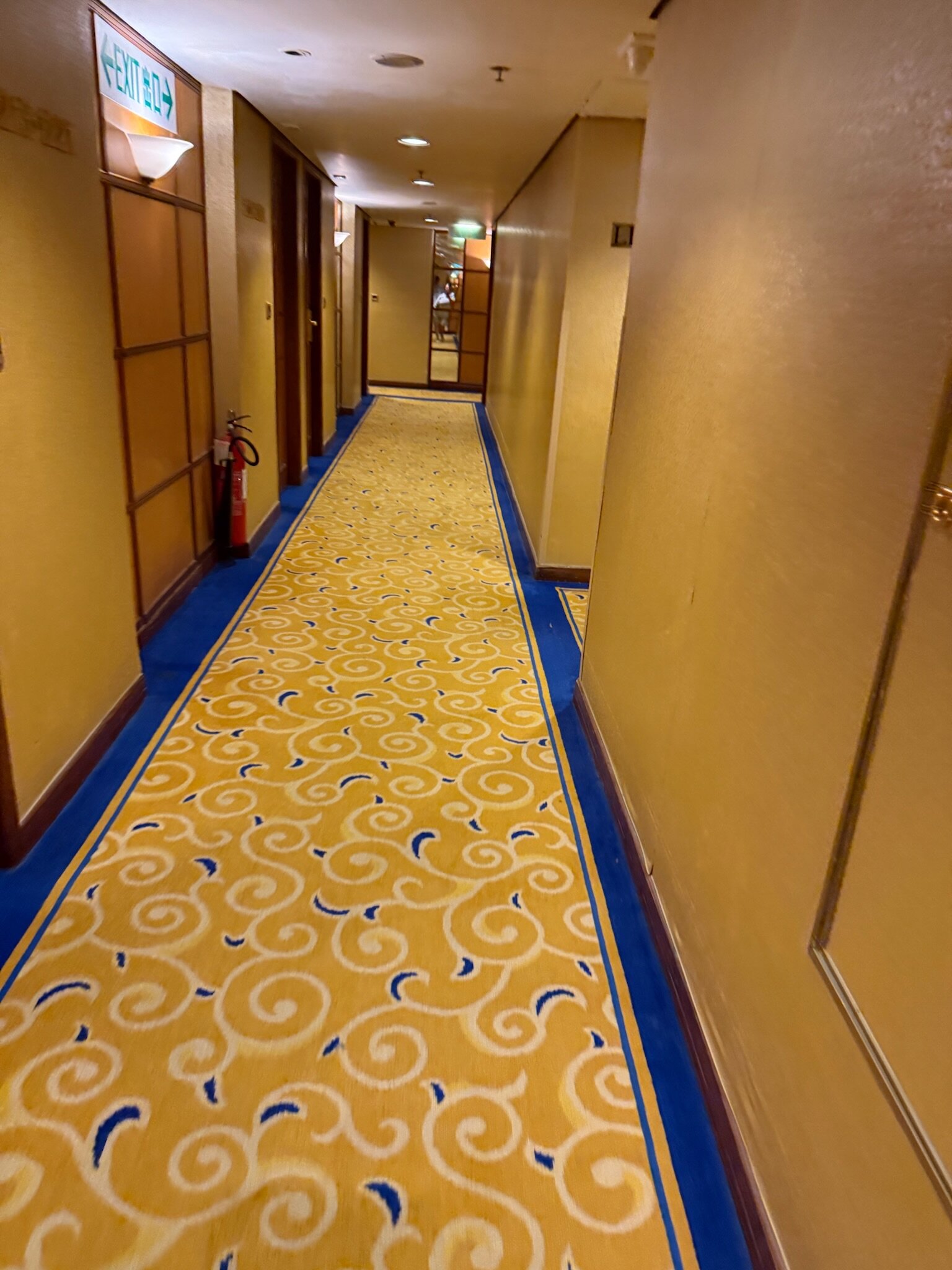 Фото The Kimberley Hotel