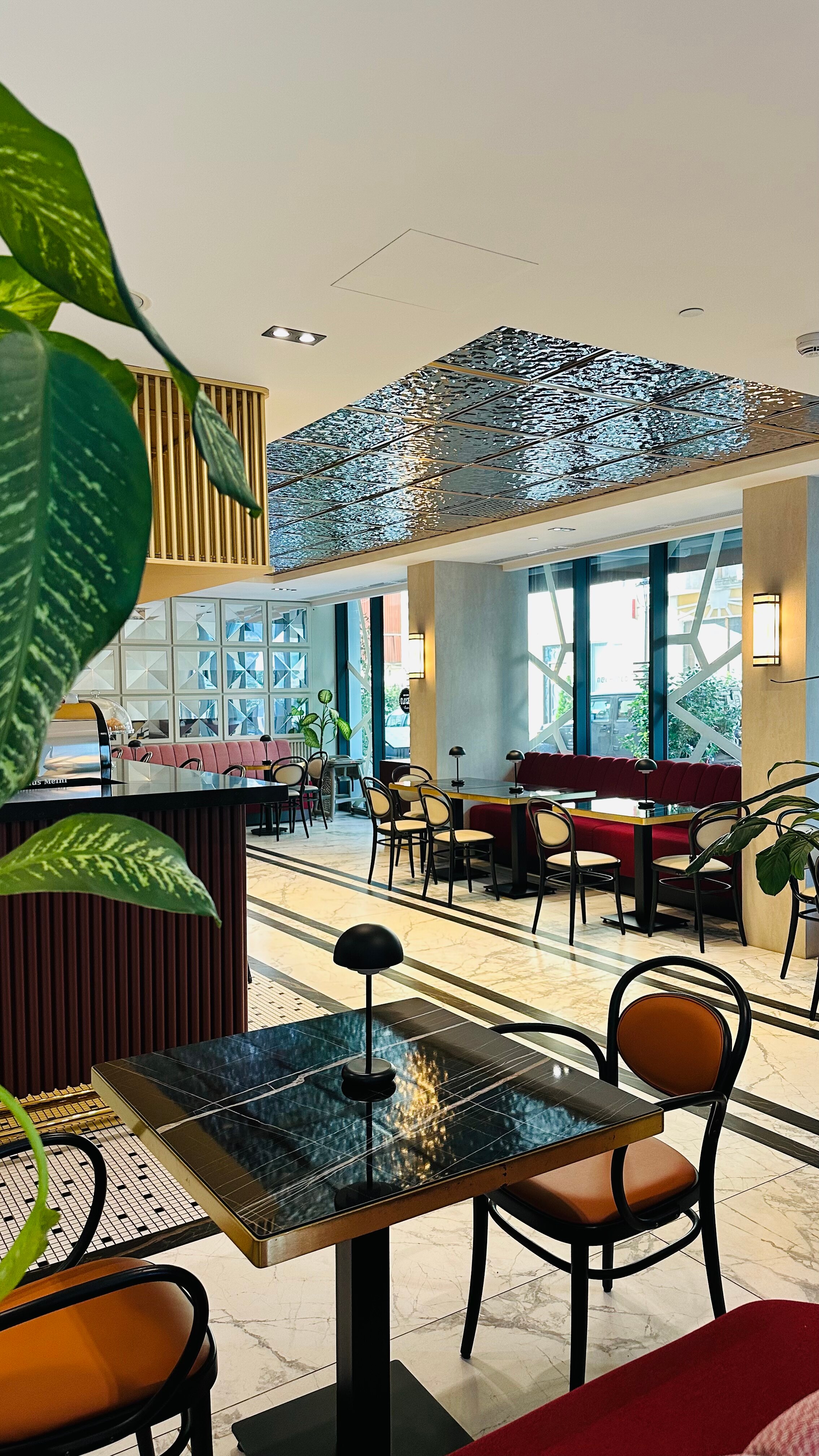 Фото Piazza Epigraph