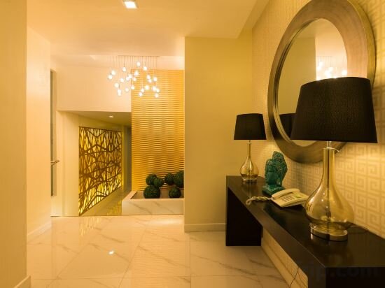 Фото Lenox Hotel