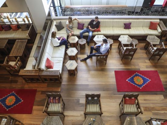 Фото Mövenpick Hotel Sarajevo