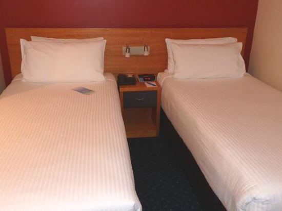 Фото Yehs Hotel Melbourne Cbd