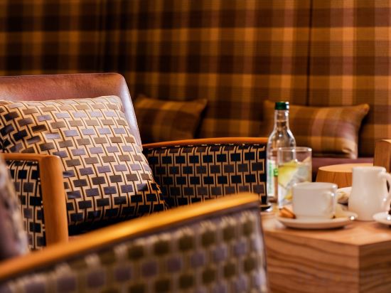 Фото Leonardo Hotel Edinburgh City