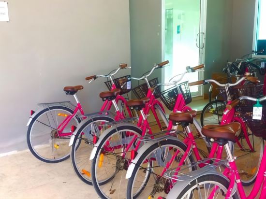 Фото Phuket Airport Inn