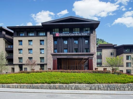 Фото Hilton Garden Inn Jiuzhaigou
