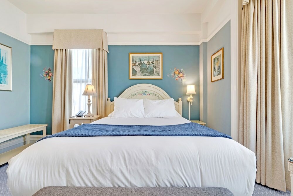 Фото Cornell Hotel de France