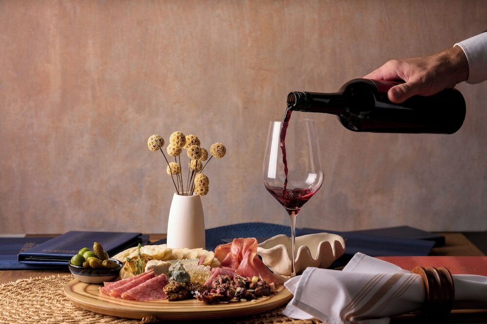 Фото Shore Hotel