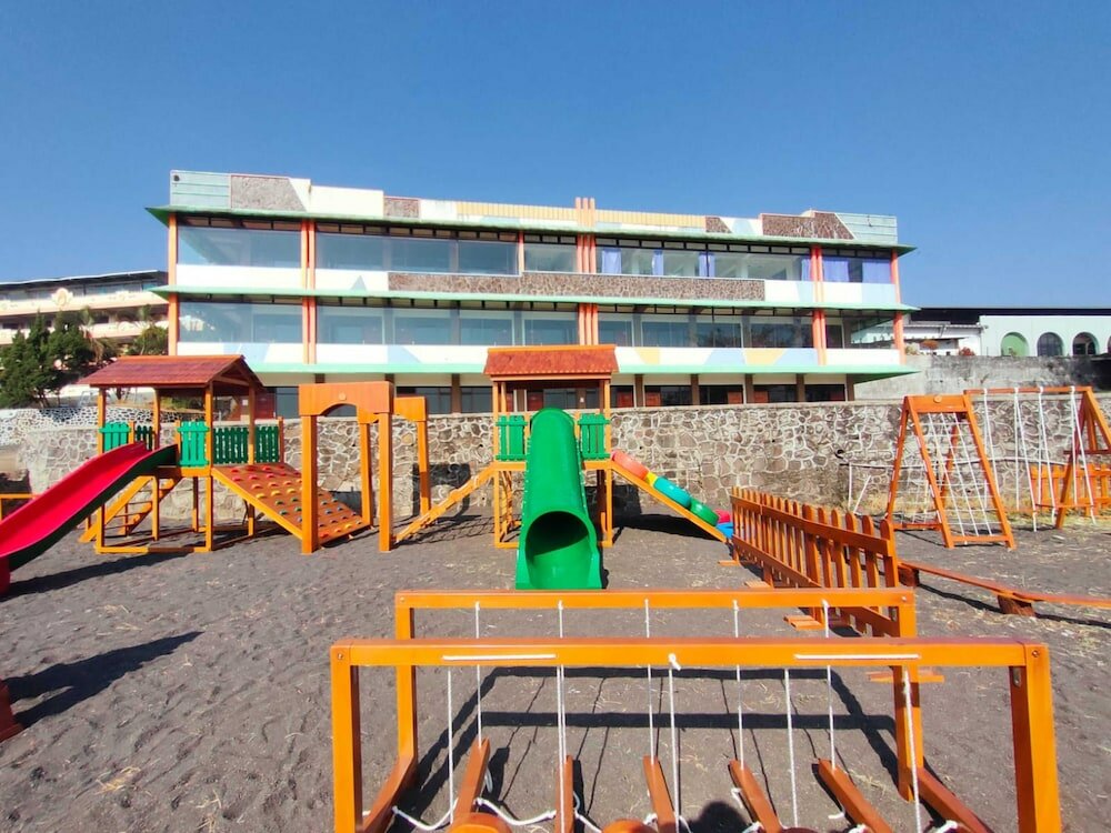 Фото Hotel Surya Indah