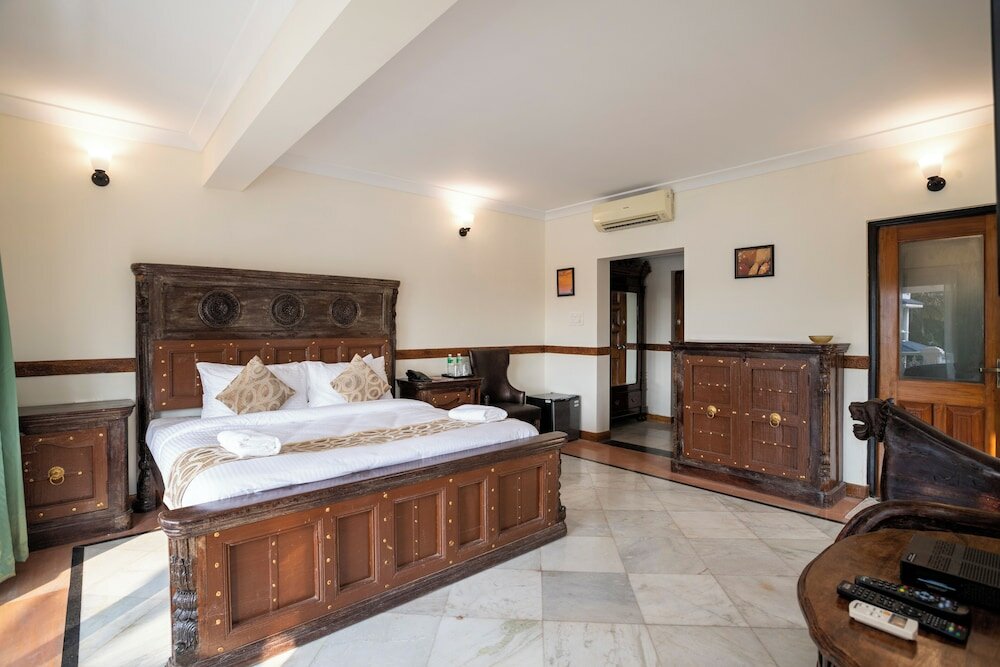 Фото Stone Wood River Front