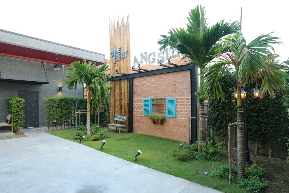 Фото One Beat Vintage & Bistro