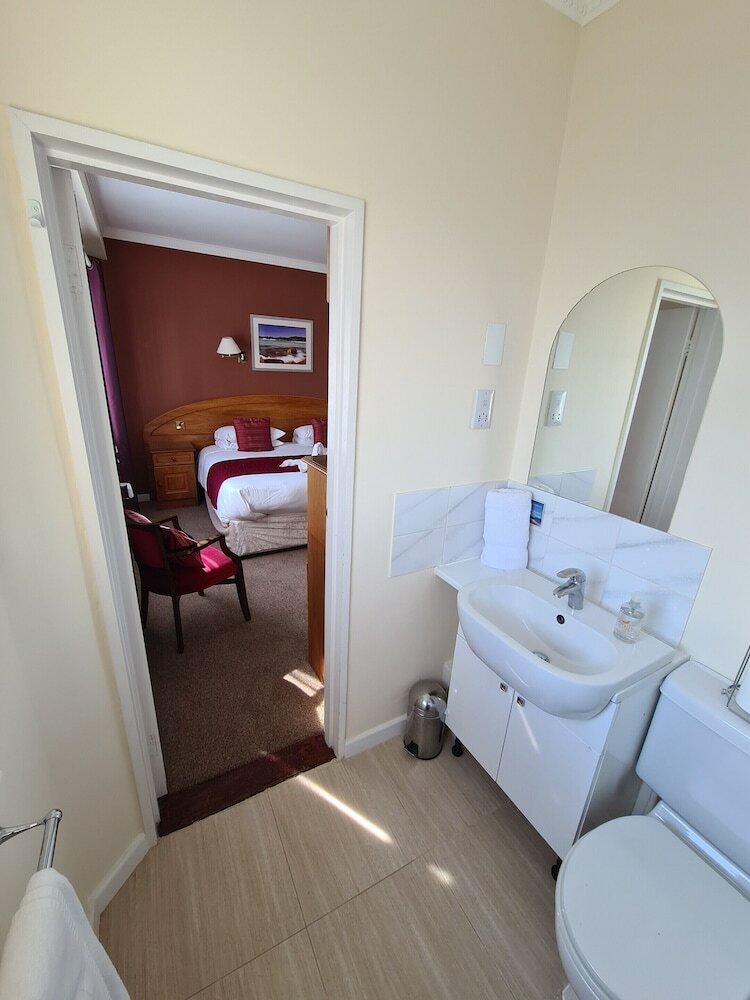 Фото Marina Metro Hotel